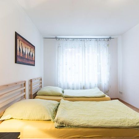 Ferienwohnung Neuss Exterior foto